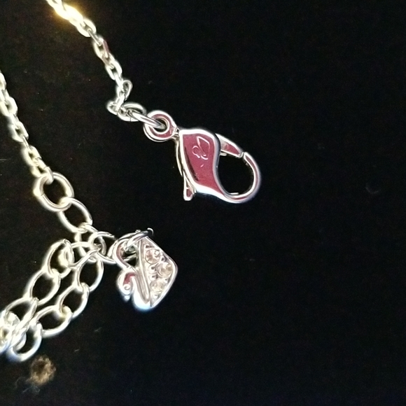 Authentic SWAROVSKI heart charm necklace - Picture 14 of 17